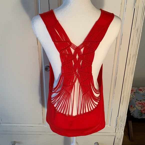 Red top - Picture 3 of 3